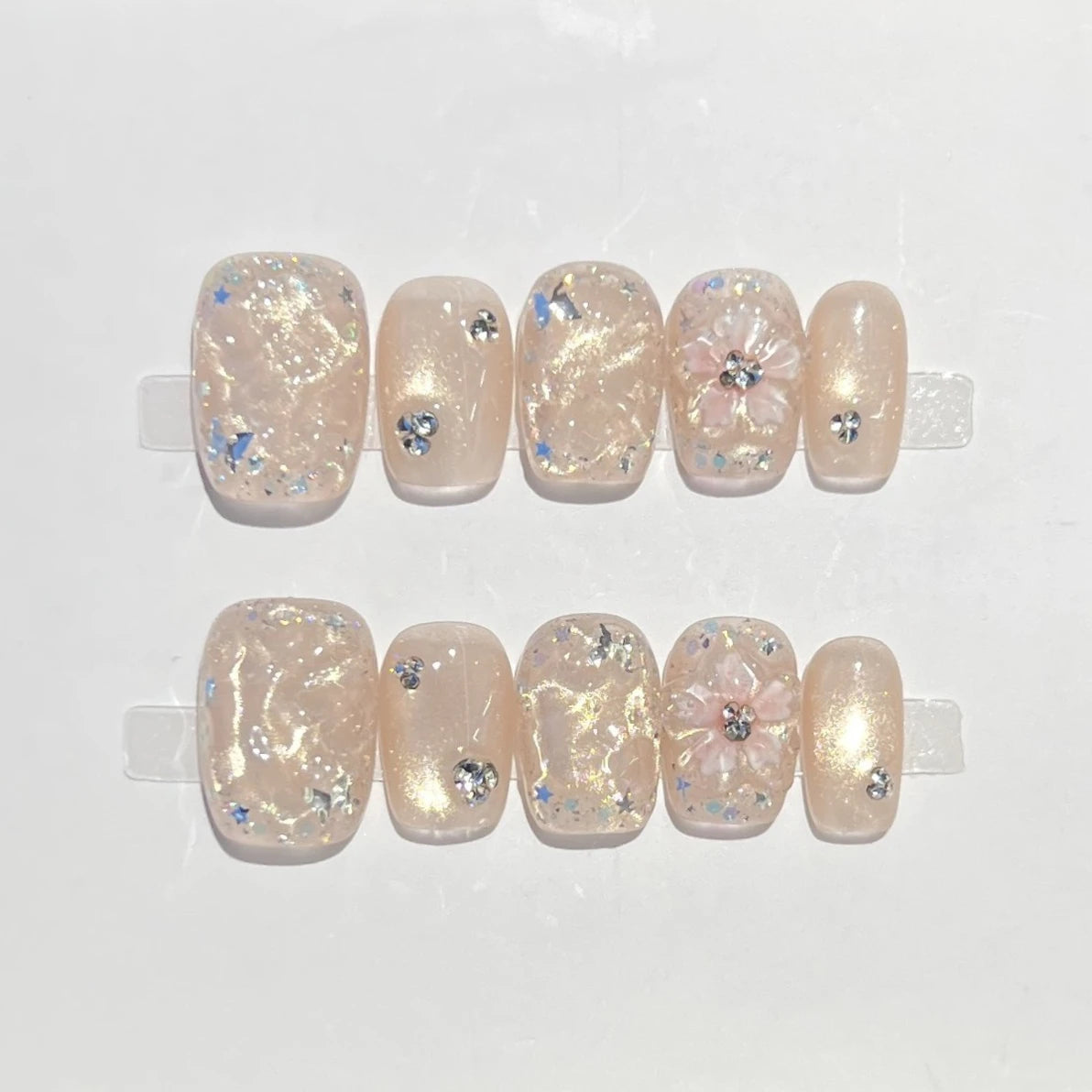 10-Piece Set of Handmade Short Square Full Cover Press-On Nails with Floral Cat Eye Design - Elegant and Wearable Manicure Tips
