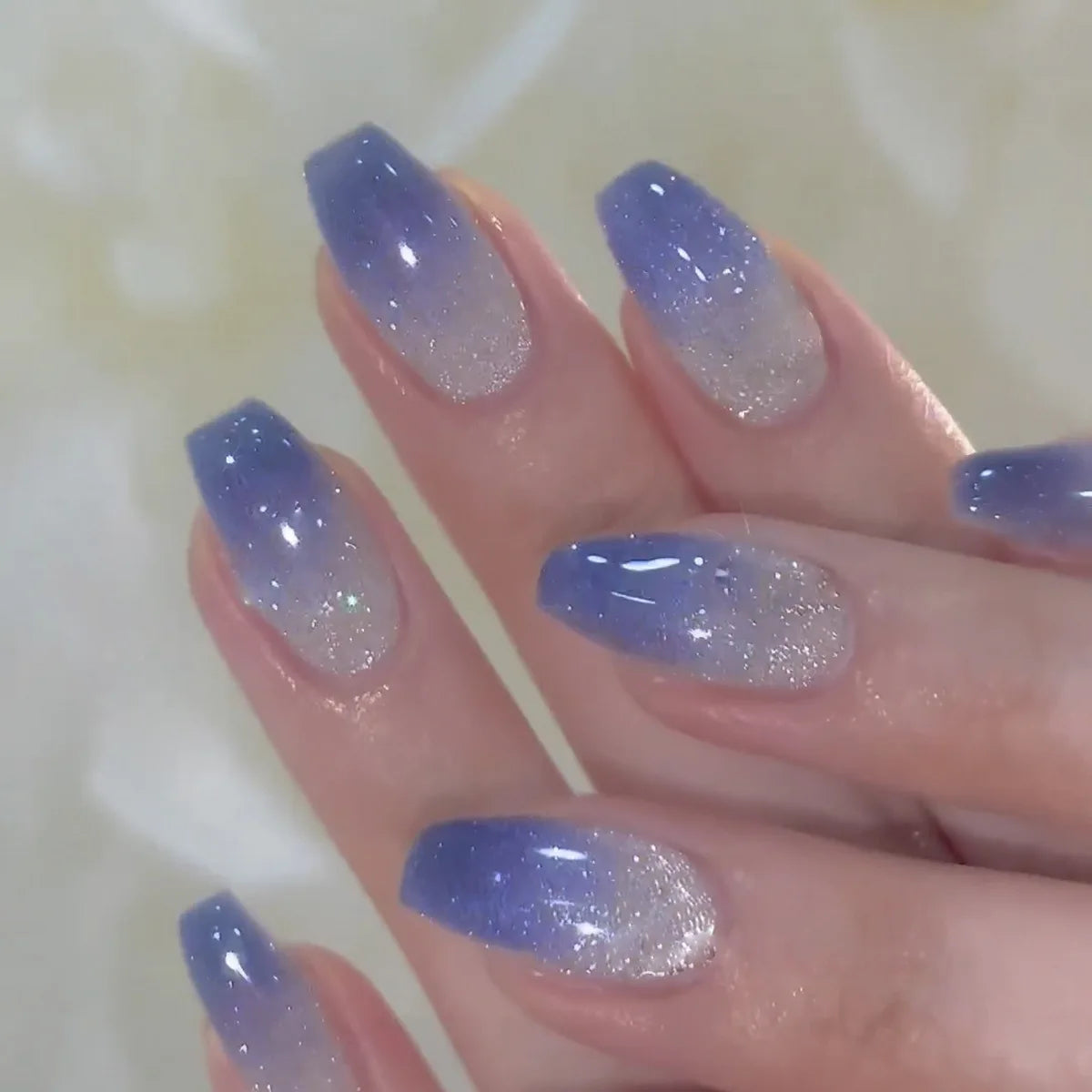 Blue Gradient Cat Eye Press-On Nails with Glitter Finish - Detachable Solid Color Fashionable False Nails with Adhesive